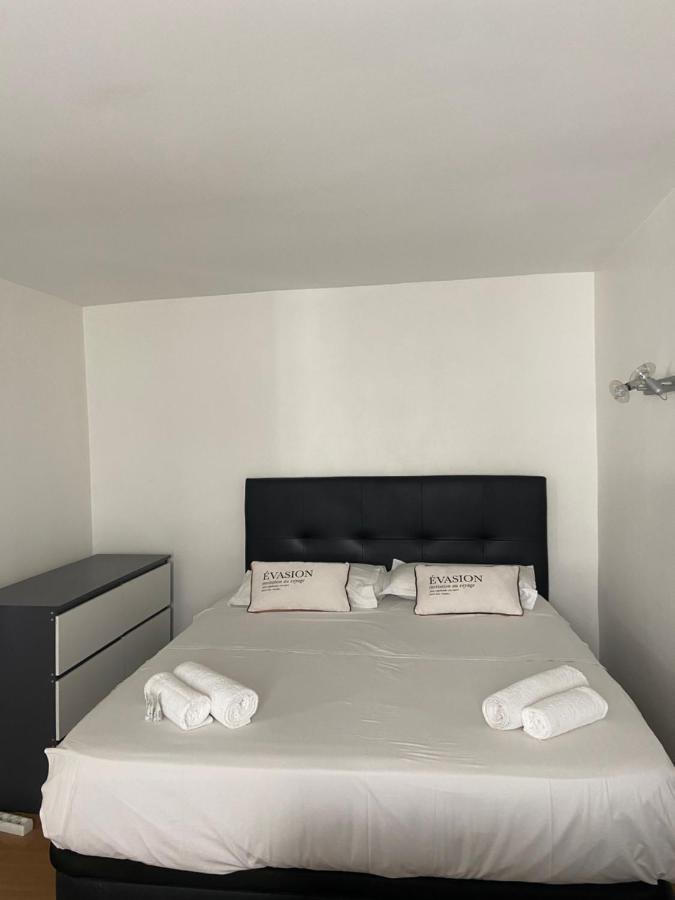 Très bel appartement Montmartre Parigi Esterno foto